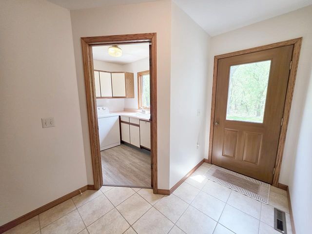 2322 E Sylvan Lane, Milton, WI 53563
