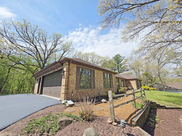 2322 E Sylvan Lane, Milton, WI 53563
