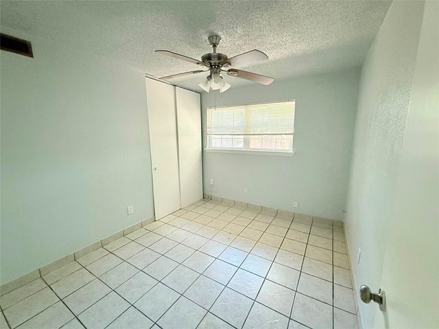 12027 Greenwood Forest Drive 29D, Houston, TX 77066