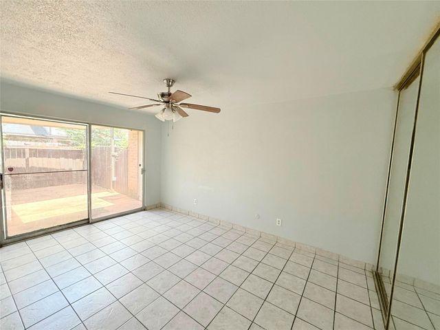 12027 Greenwood Forest Drive 29D, Houston, TX 77066