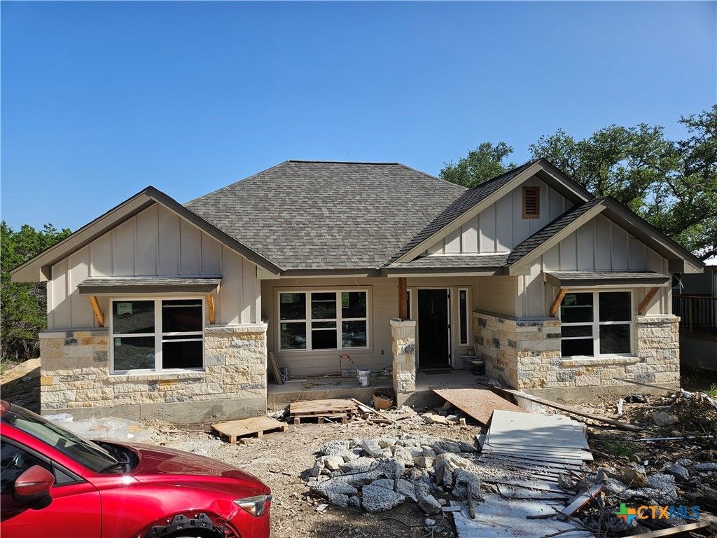 Image 2 of property listing at 1645 Pecan Circle, Canyon Lake, TX 78133