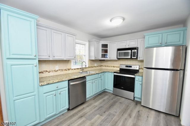 17 Deer Tr, Hardyston Twp., NJ 07460