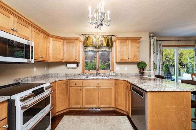 4903 Rose Creek Parkway S, Fargo, ND 58104