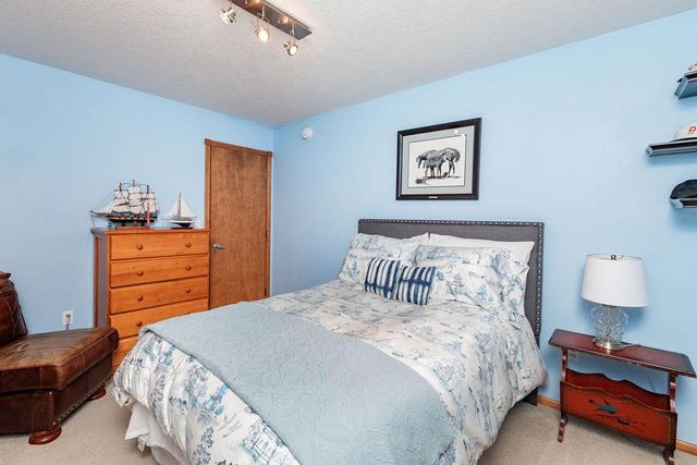 4903 Rose Creek Parkway S, Fargo, ND 58104