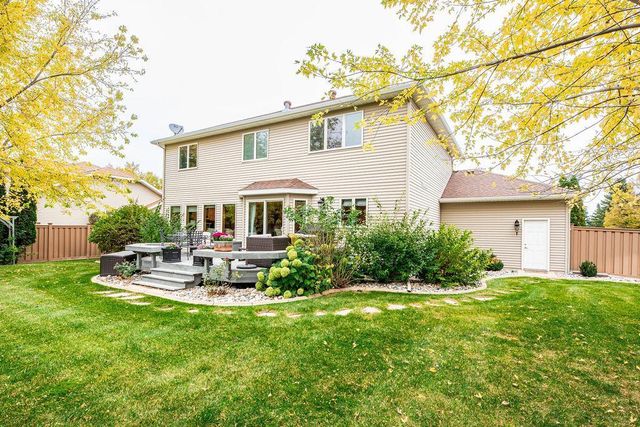 4903 Rose Creek Parkway S, Fargo, ND 58104