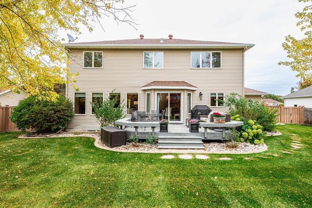 4903 Rose Creek Parkway S, Fargo, ND 58104