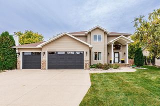 4903 Rose Creek Parkway S, Fargo, ND 58104