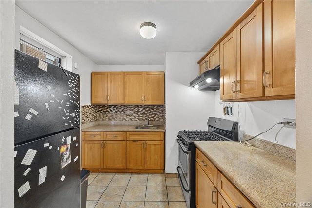3176 Decatur Avenue 3A, Bronx, NY 10467