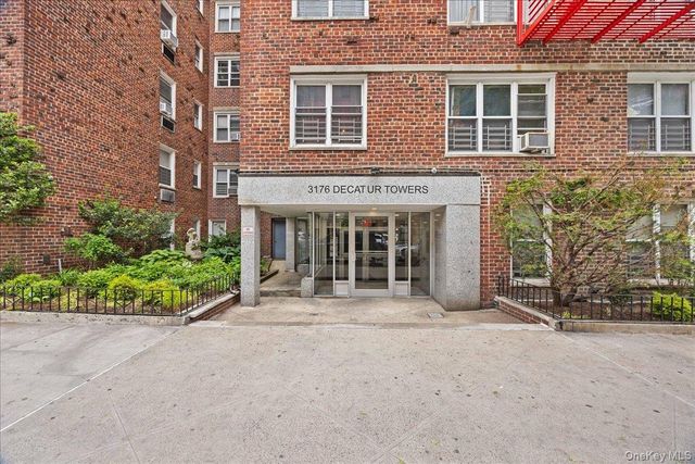 3176 Decatur Avenue 3A, Bronx, NY 10467