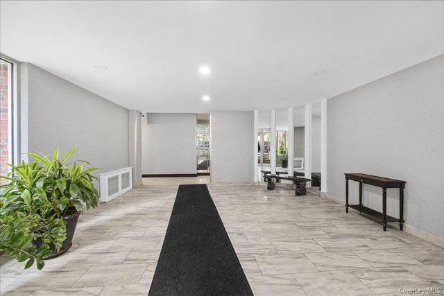 3176 Decatur Avenue 3A, Bronx, NY 10467