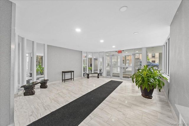 3176 Decatur Avenue 3A, Bronx, NY 10467
