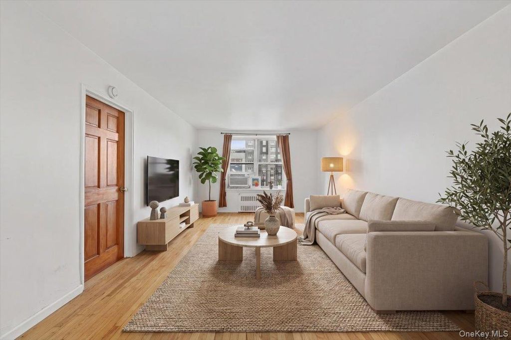 3176 Decatur Avenue 3A, Bronx, NY 10467