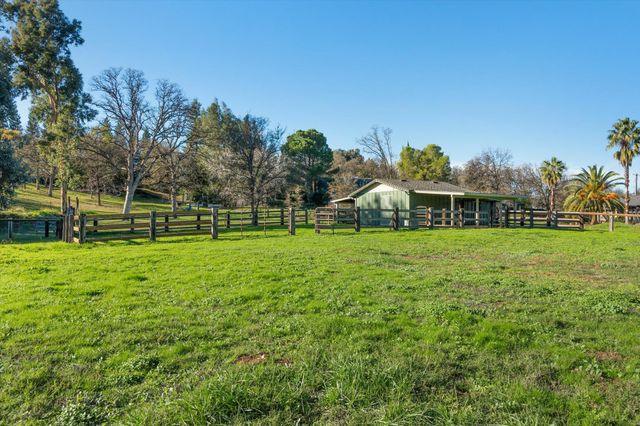 21798 Papoose Drive, Palo Cedro, CA 96073