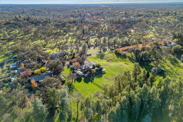 21798 Papoose Drive, Palo Cedro, CA 96073