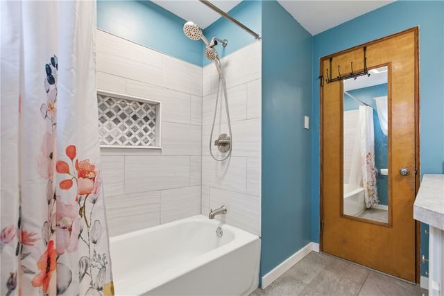 103 Manchester Dr, Hempfield Twp, PA 15642