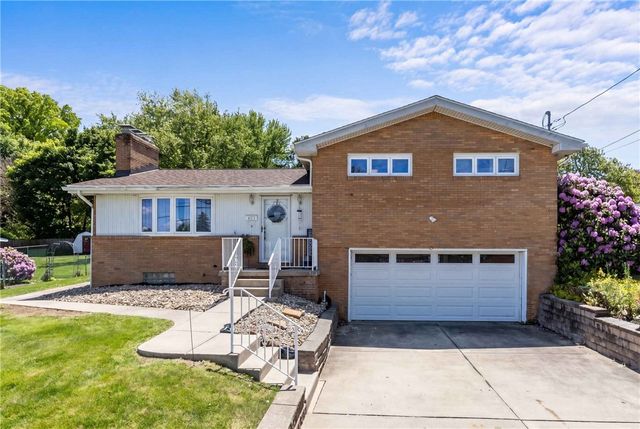 103 Manchester Dr, Hempfield Twp, PA 15642
