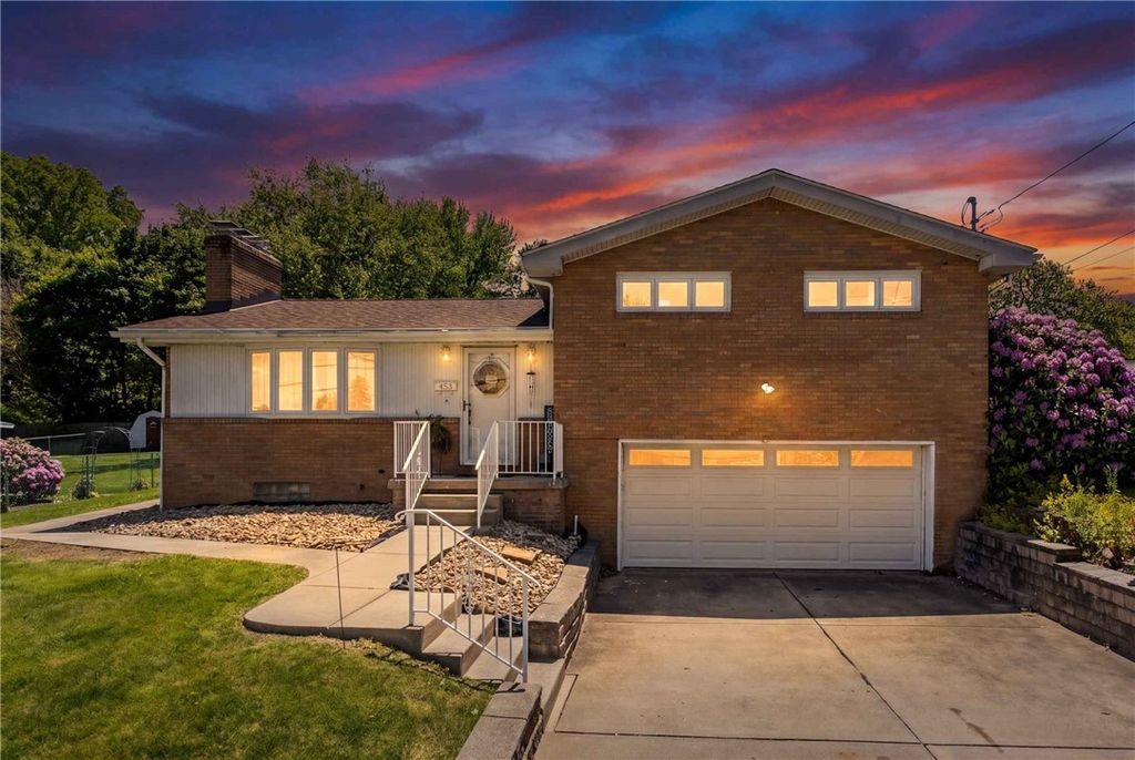 103 Manchester Dr, Hempfield Twp, PA 15642