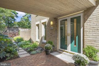 4297 EMBASSY PARK DR NW, Washington, DC 20016
