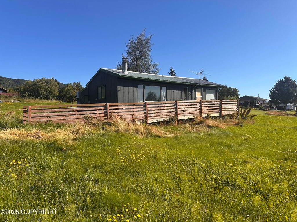 41252 Alan Drive, Homer, AK 99603