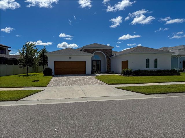 8833 SANDERS TREE LOOP, Wesley Chapel, FL 33545