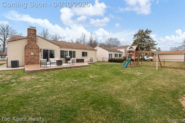 16115 Bayham Court, Clinton Township, MI 48038