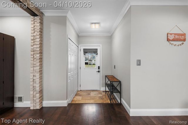 16115 Bayham Court, Clinton Township, MI 48038