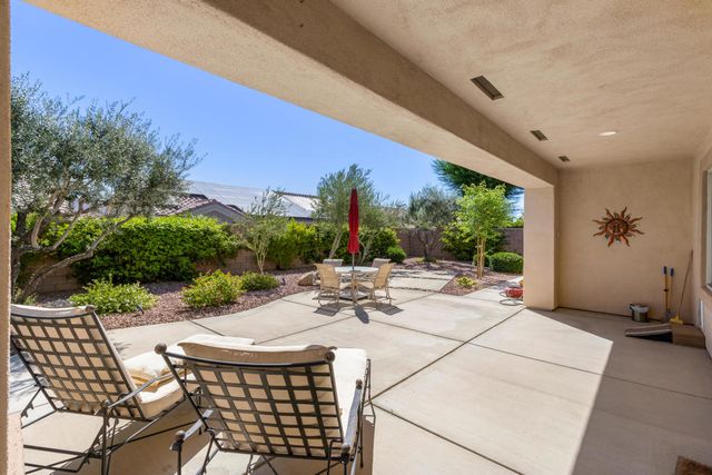 36492 Crown Street, Palm Desert, CA 92211