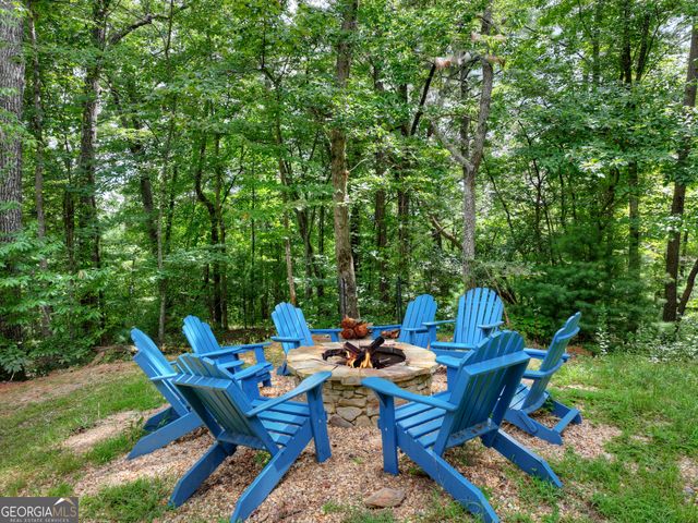 232 Ridge Oaks Way, Ellijay, GA 30540