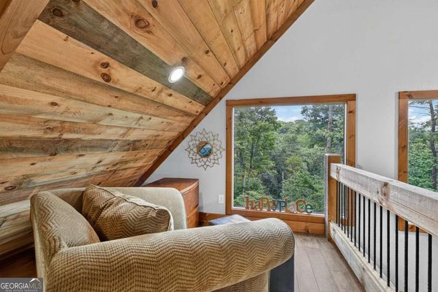 232 Ridge Oaks Way, Ellijay, GA 30540