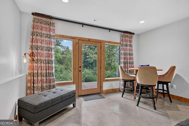 232 Ridge Oaks Way, Ellijay, GA 30540