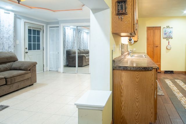 15222 Hamlin Avenue, Midlothian, IL 60445