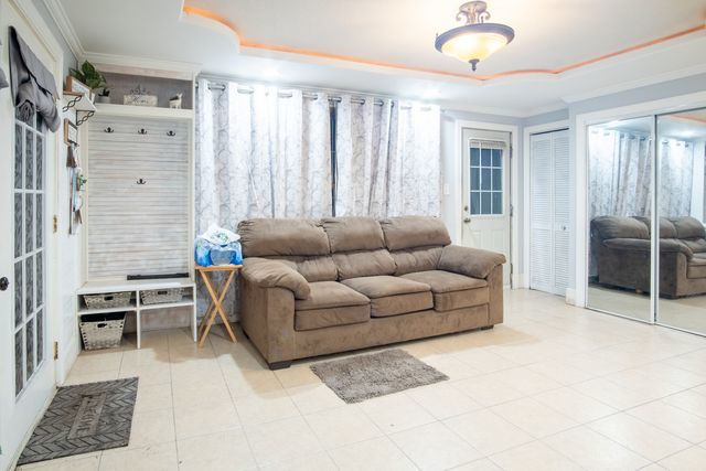 15222 Hamlin Avenue, Midlothian, IL 60445