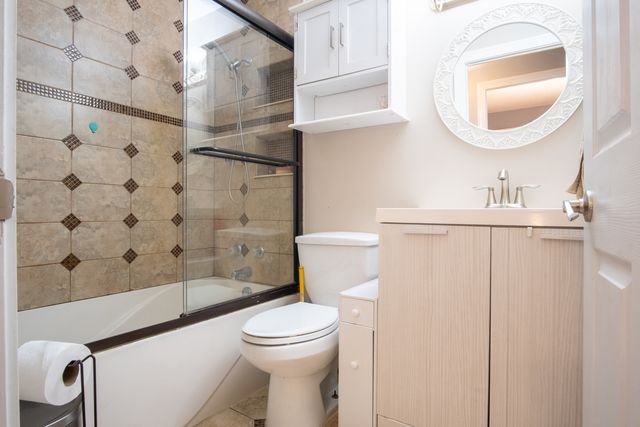 15222 Hamlin Avenue, Midlothian, IL 60445