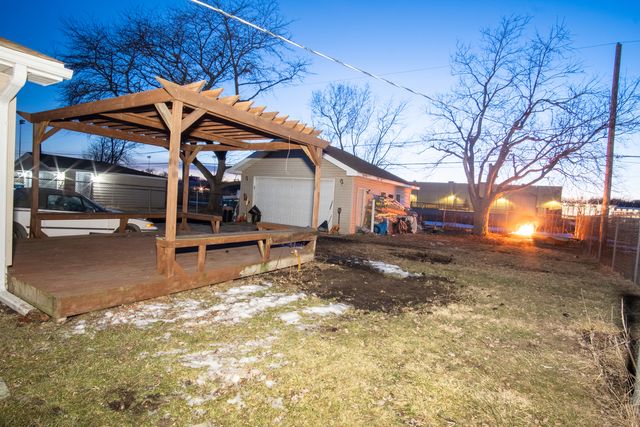 15222 Hamlin Avenue, Midlothian, IL 60445