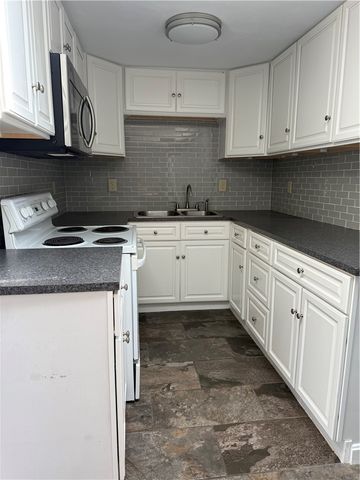 300 Smithfield Road 5-53, North Providence, RI 02904