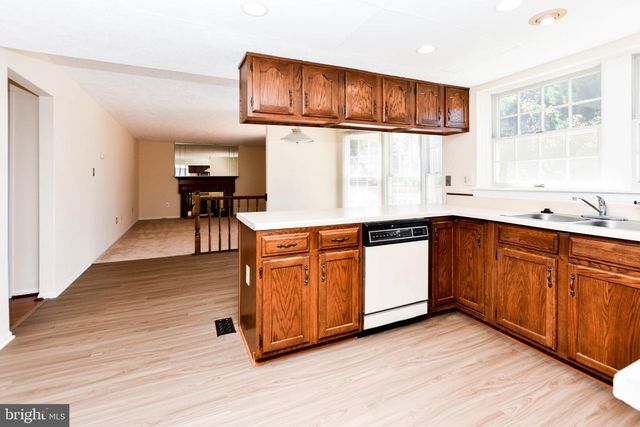 2102 CREPE CT, Bowie, MD 20721
