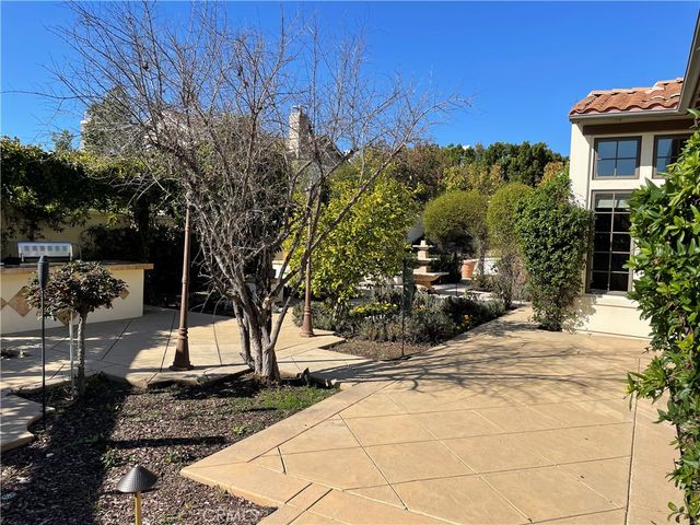 3915 Prado De Las Frutas, Calabasas, CA 91302