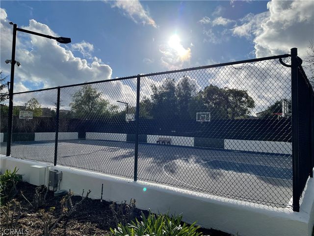 3915 Prado De Las Frutas, Calabasas, CA 91302