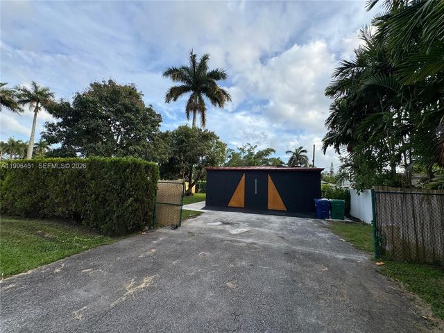 14240 S Biscayne River Rd 2, Miami, FL 33161