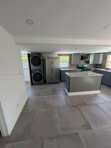 14240 S Biscayne River Rd 2, Miami, FL 33161