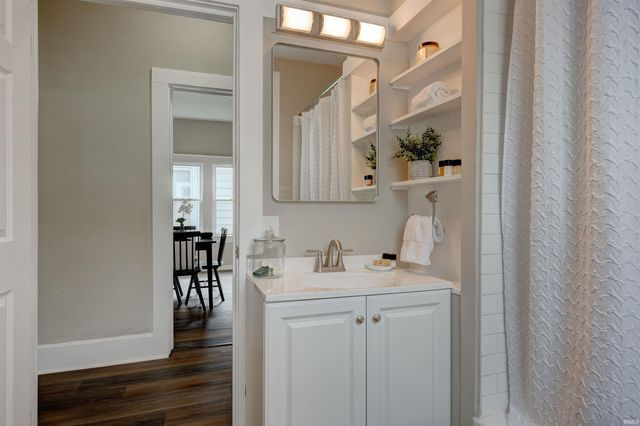 1225 S Bedford Avenue, Evansville, IN 47713