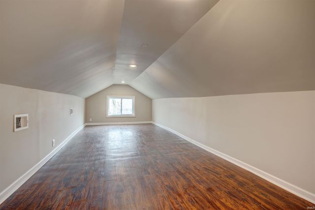 1225 S Bedford Avenue, Evansville, IN 47713