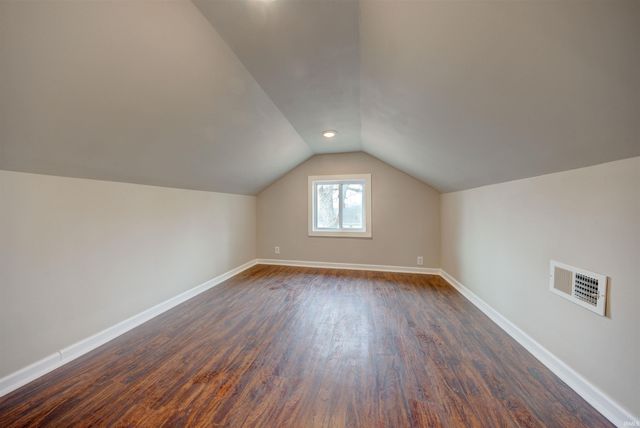 1225 S Bedford Avenue, Evansville, IN 47713