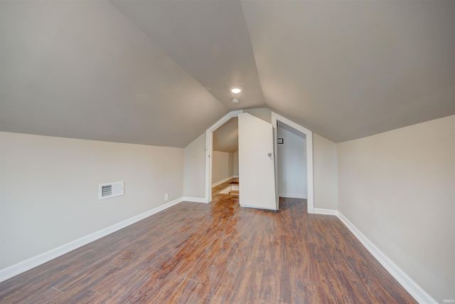 1225 S Bedford Avenue, Evansville, IN 47713