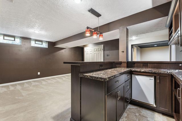 6376 Hyland Drive, Dublin, OH 43017