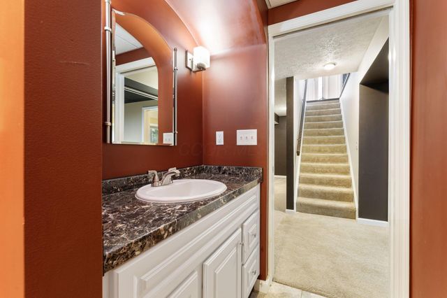 6376 Hyland Drive, Dublin, OH 43017