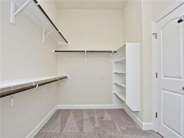 2208 Legend Hill DR, Leander, TX 78641