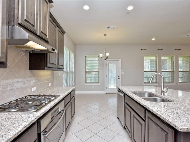 2208 Legend Hill DR, Leander, TX 78641