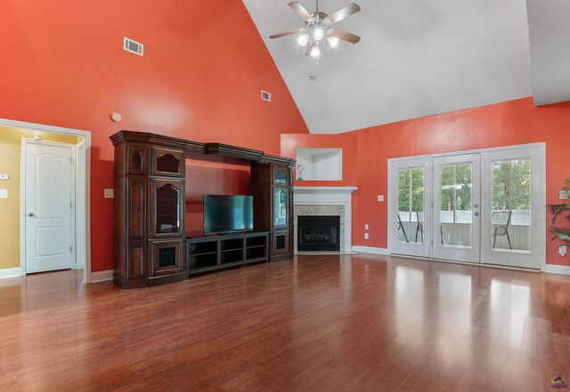 221 Hathersage Drive, Kathleen, GA 31047