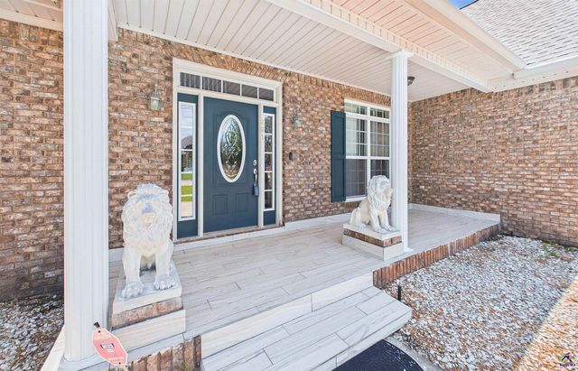 221 Hathersage Drive, Kathleen, GA 31047